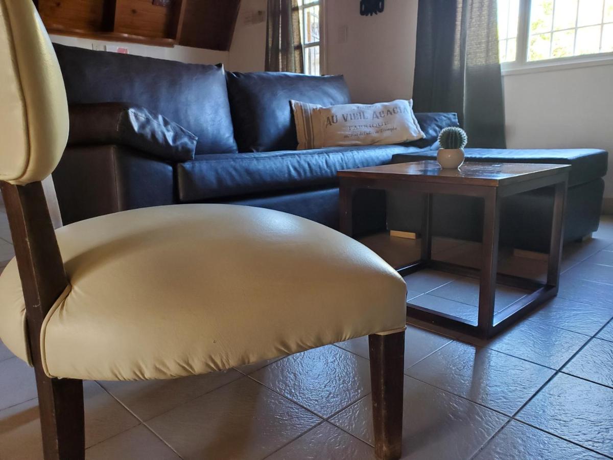La Alpina Villa El Calafate Bagian luar foto